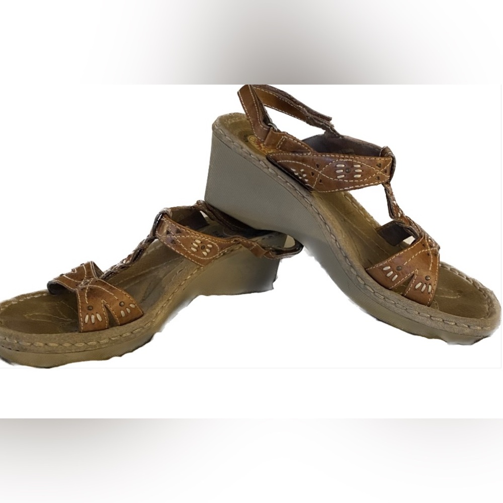 Earth Spirit TAN Leather Sandals, 8  Summer Sale
